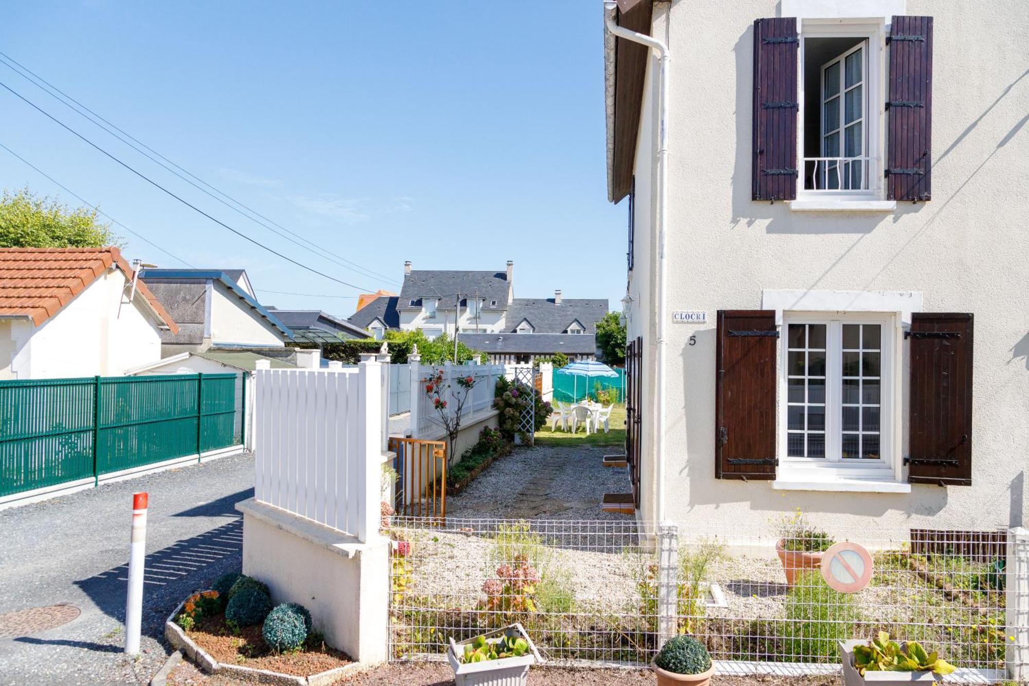 Holiday home La Maison Cabourgeaise Proche *