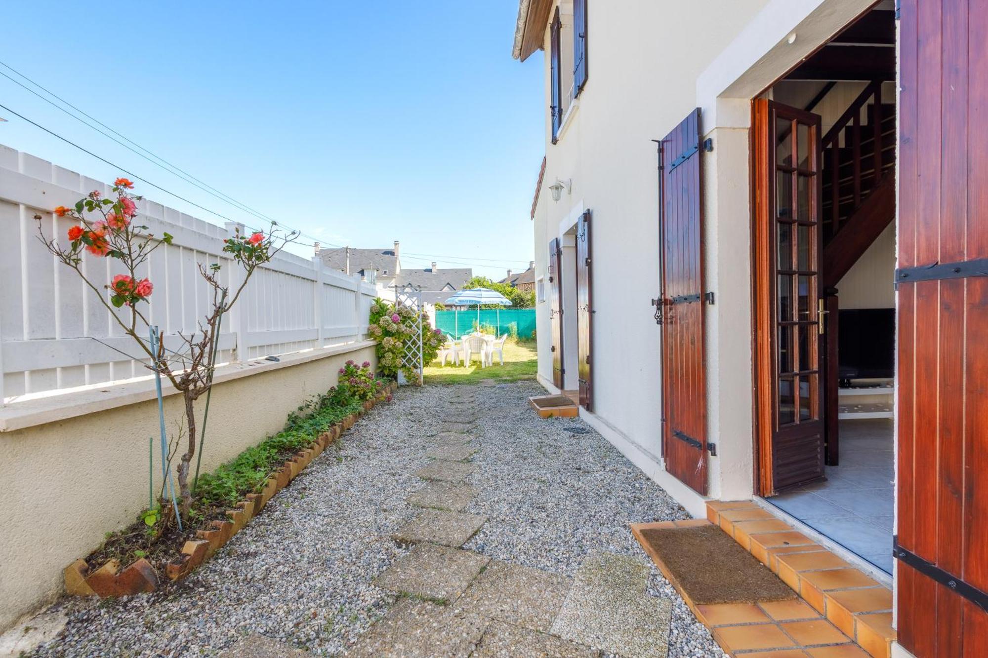 La Maison Cabourgeaise Proche Holiday home